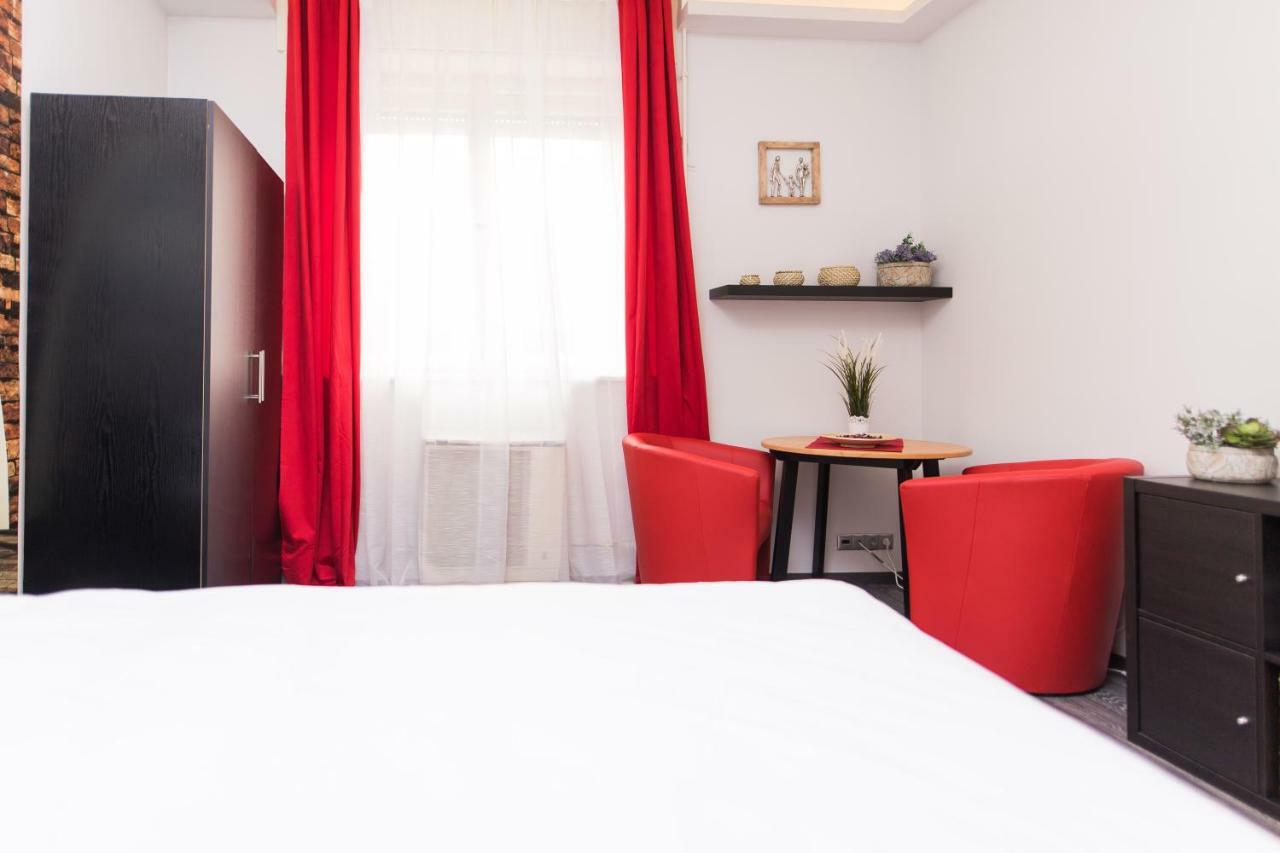 Nerorosso Apartman *